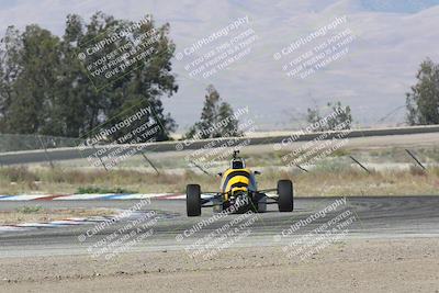 media/Jun-02-2024-CalClub SCCA (Sun) [[05fc656a50]]/Group 4/Qualifying/